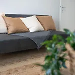 Renaissance - 5 Voyageurs - Cite Des Loisirs